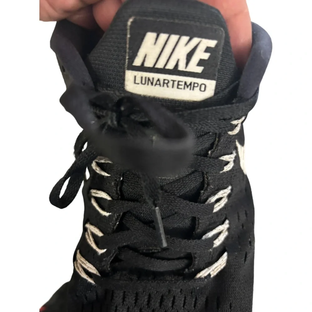 NIKE LUNARTEMPO 